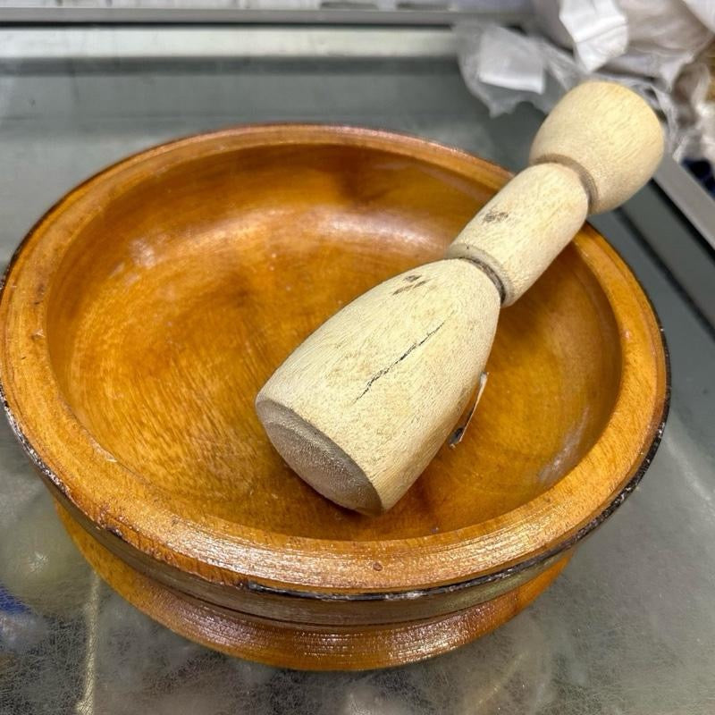 Ensemble son mortier en bois, idéal recette africaine