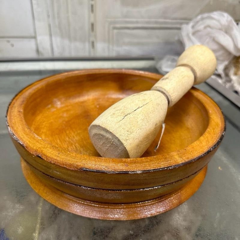 Ensemble son mortier en bois, idéal recette africaine