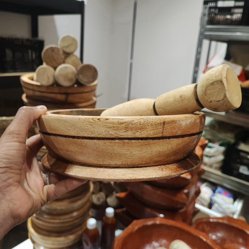 Ensemble son mortier en bois, idéal recette africaine